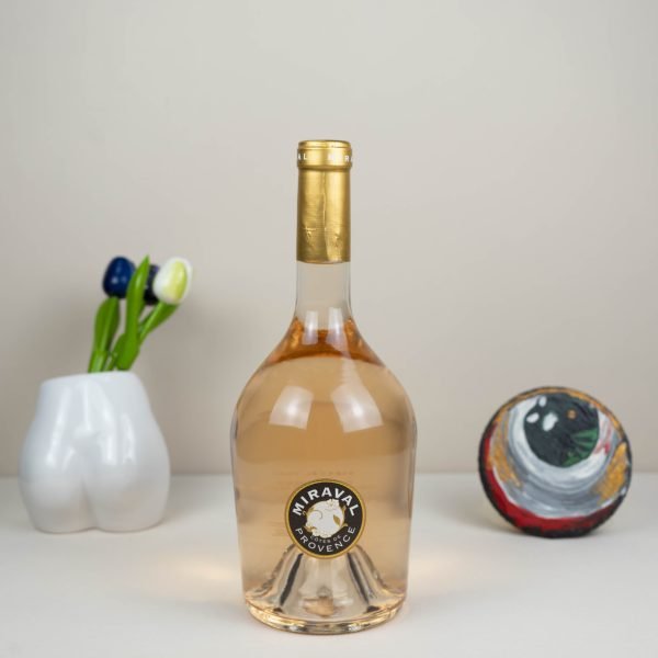 Miraval-rose-vino-provenza